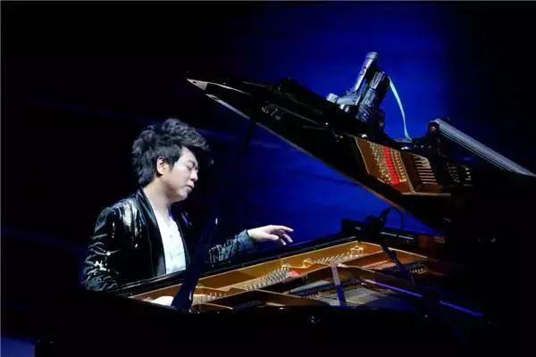 学琴，逼孩子学习和放任孩子，究竟哪个更残酷？_慧禾国际艺术教育