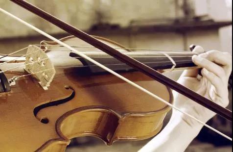 学小提琴空弦到底要练多久？一辈子！_慧禾国际艺术教育