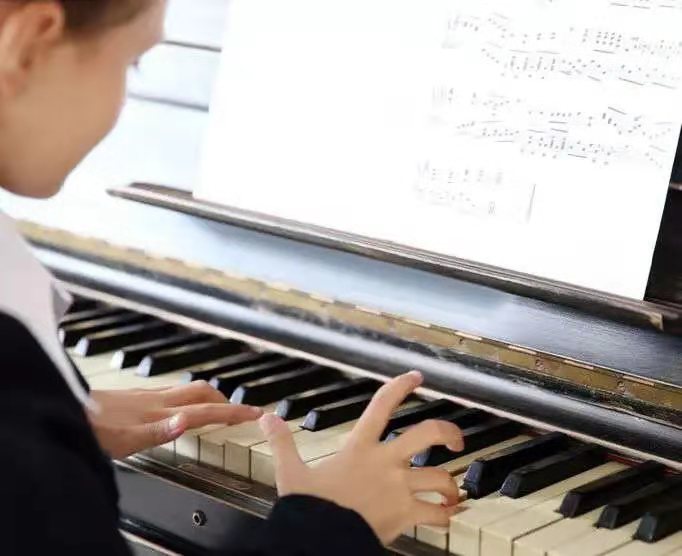 学钢琴，做好这十点胜过请一位名师！_慧禾国际艺术教育